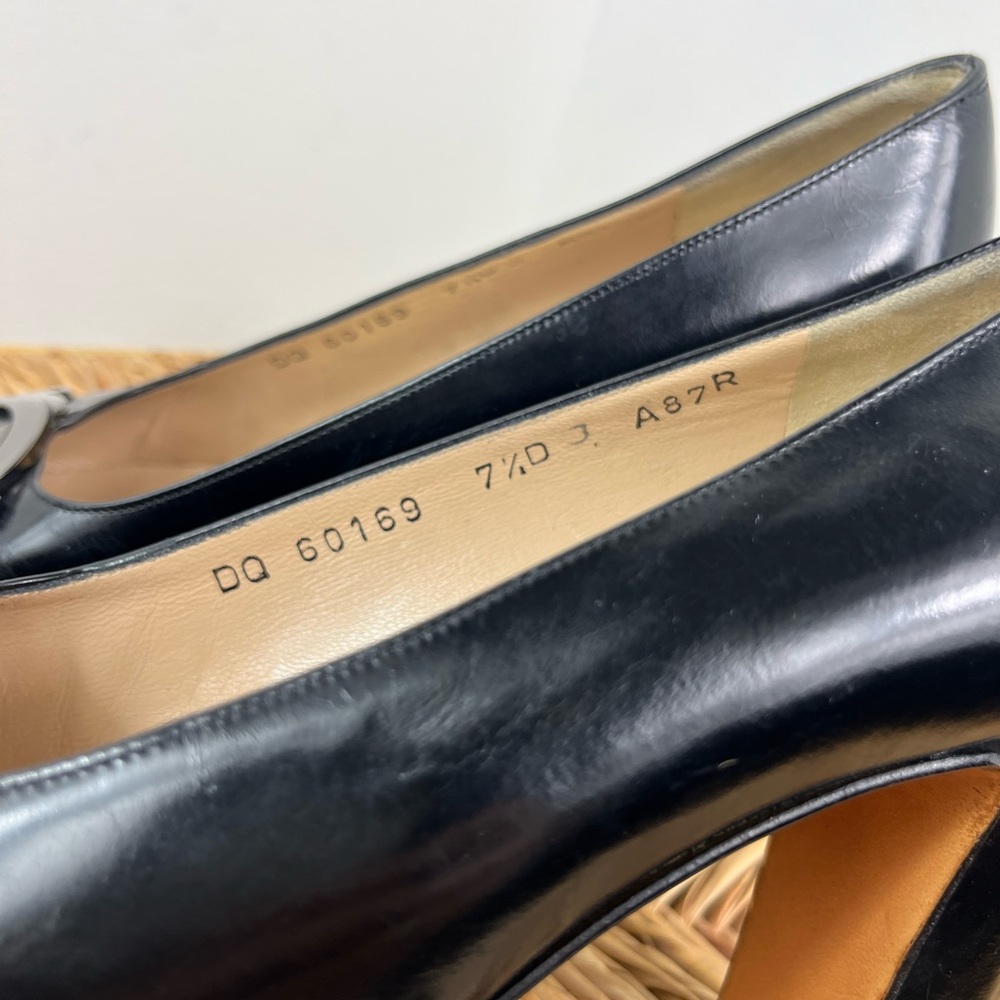 Vintage Salvatore Ferragamo Iconic Logo Heels Sz 7 1/2 - Picture 7 of 13
